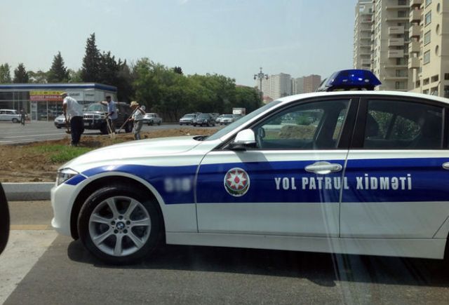 Bakıda polis kapitanını maşın vurdu